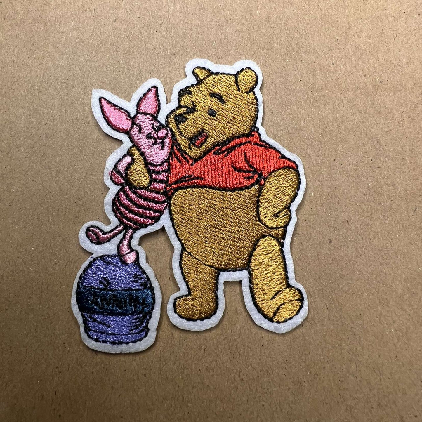 Brodert strykemerke av Ole Brum og Nasse Nøff