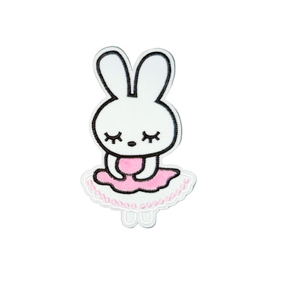 Brodert strykemerke av hvit ballerina kanin