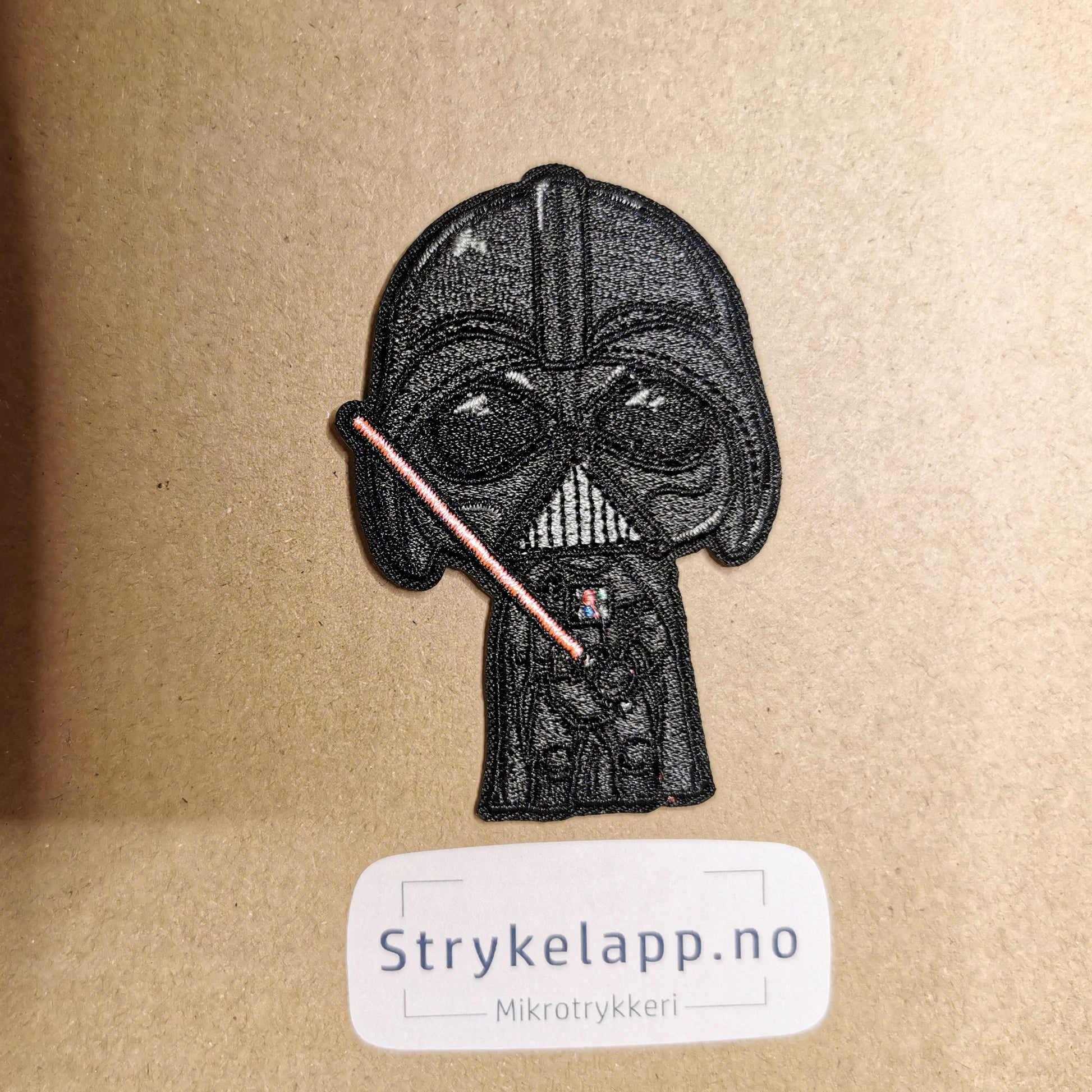 Brodert strykemerke av baby Darth Vader