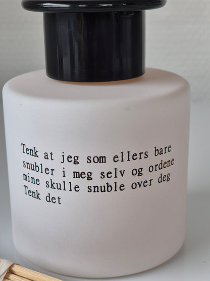 Duftolje med pinne salg Snuble
