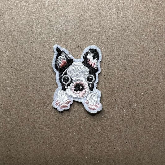 Brodert strykemerke av en Boston Terrier