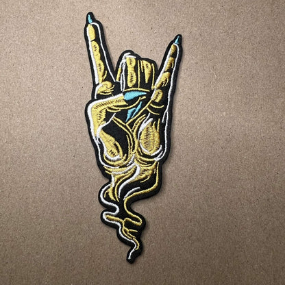 Brodert strykemerke av monsterhånd