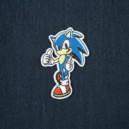 Brodert strykemerke av karakteren Sonic fra Sonic the Hedgehog
