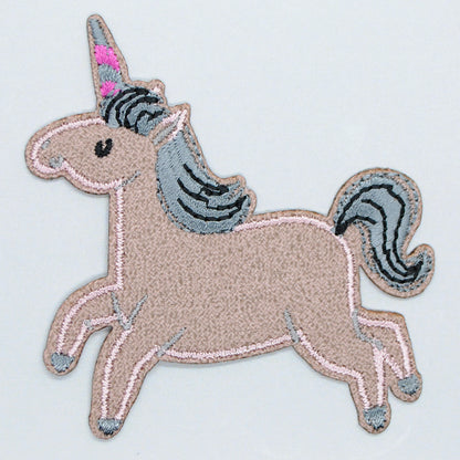 Brodert strykelapp av rosa enhjørning