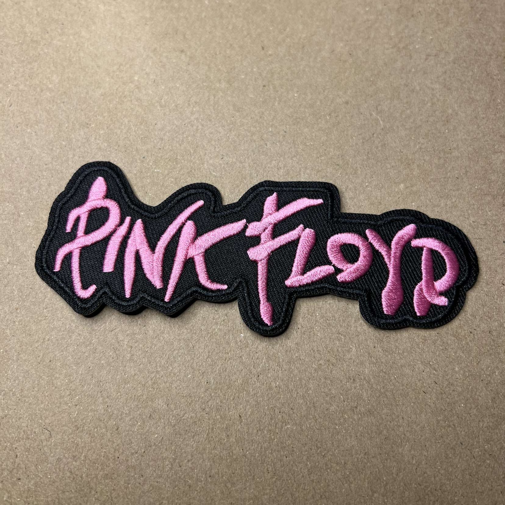 Brodert strykemerke Retro Band