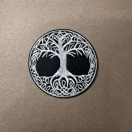Brodert strykemerke av yggdrasill